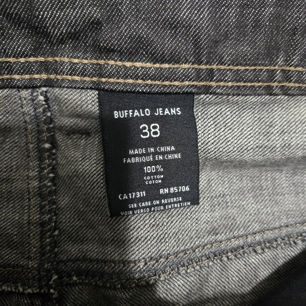 i jeans by Buffalo experience perfect